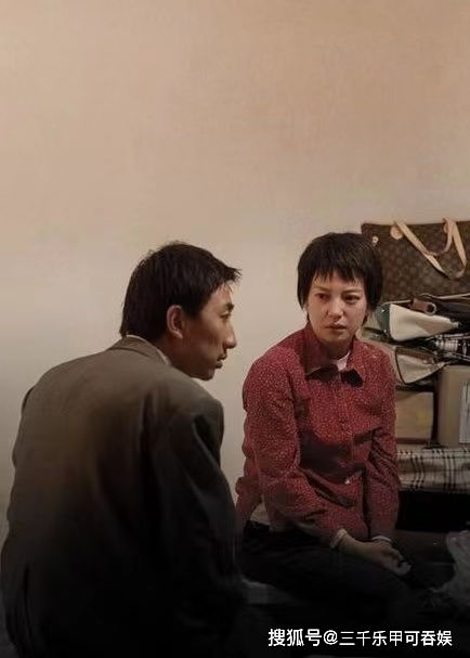  热播短剧女皇陛下请指教免费全集——一场震撼心灵的女性崛起之旅--第1张
