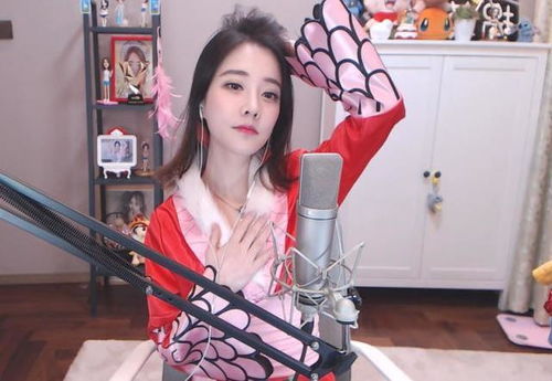  短剧女帝的极品权臣全集观看，短剧女帝的极品权臣全集免费观看--第1张