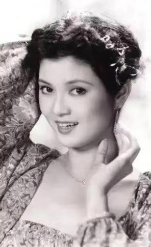  短剧闪婚老公是超级豪门全集观看——揭秘豪门婚姻的甜蜜与挑战，豪门婚姻的甜蜜与挑战，短剧闪婚老公是超级豪门全集观看--第1张