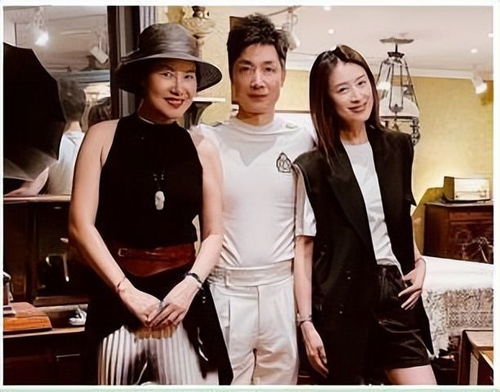  短剧傅总夫人也有马甲全集观看，傅总夫人也有马甲全集免费观看--第1张