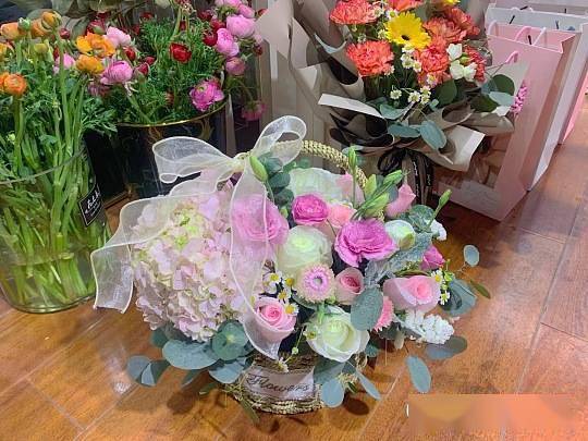  康乃馨花店里一支多少钱，康乃馨花店里一支花的价格是多少？--第1张