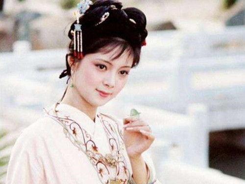  短剧闪婚美女总裁后我躺赢了全集观看，带你领略不一样的爱情故事，短剧闪婚美女总裁后我躺赢了，不一样的爱情故事--第1张