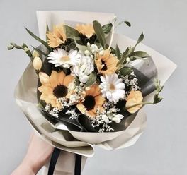  第一次送女友花，送什么花？--第1张