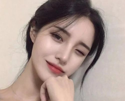  ，男人送女人三朵玫瑰的含义--第1张