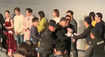  短剧抢一婚一记小保安全集观看，短剧抢一婚一记之小保安全集观看--第1张