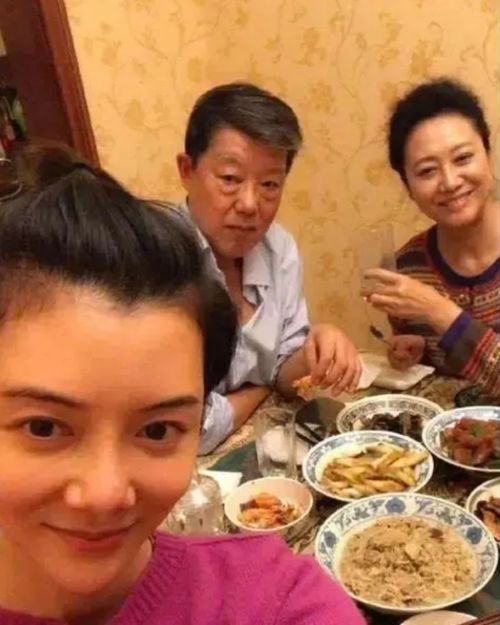  短剧霍少闪婚后竟成了娇娇公主全集观看，霍少闪婚后竟成了娇娇公主免费观看标题--第1张