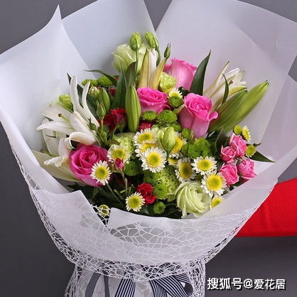  代表友谊送什么花好，代表友谊送什么花好，百合花--第1张