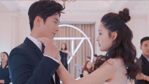  短剧被退婚后我求婚了总裁大叔全集观看--第1张