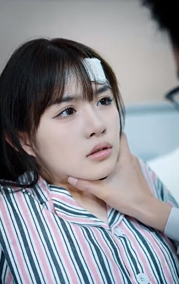  短剧惹不起的她全集观看--第1张