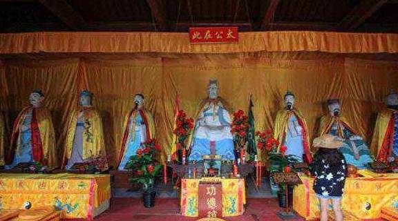  短剧贬值成了财神全集观看，你还在等什么？--第1张