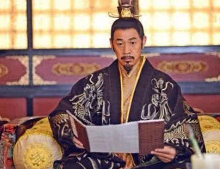  短剧昏君在上全集观看--第1张
