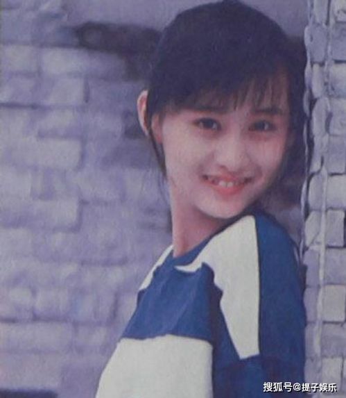  短剧闪婚绝色女总裁全集观看，一场豪门婚姻的甜蜜与挑战--第1张
