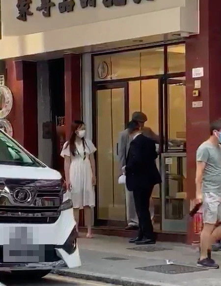  短剧战皇的美女夫人全集观看，短剧战皇的美女夫人全集在线观看，皇室恩怨情仇--第1张
