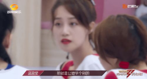  短剧冷战八年后初恋哭着问错了没全集观看，八年后初恋错爱全集在线观看--第1张