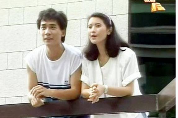  离婚后被大佬疯狂追求，全集观看，离婚后我被大佬疯狂追求--第1张