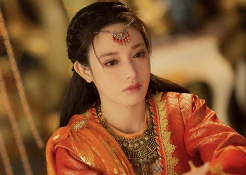  现代短剧，我在养女帝的穿越剧全集观看--第1张