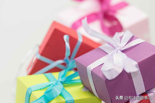  情人节送什么礼物给女朋友比较好，情人节送这些礼物给女朋友最好，浪漫、贴心且具有纪念意义。--第1张