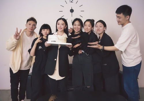  短剧被退婚后我求婚了总裁大叔全集观看，总裁大叔，短剧求婚了！全集免费观看--第1张