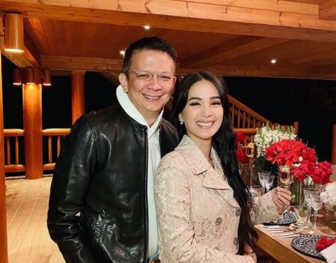  短剧隐婚甜妻财阀老公太会撩全集观看，甜蜜爱情故事不容错过！--第1张
