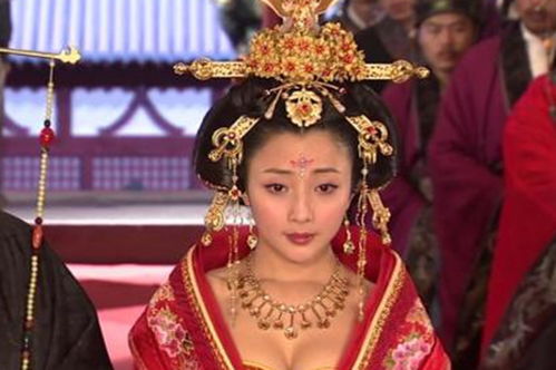 短剧娶个豪门霸总当皇后全集观看  短剧娶个豪门霸总当皇后全集观看，一场穿越时空的爱情故事，穿越豪门霸总，短剧全集观看--第1张