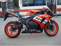 本田cbr1000多少钱一台_本田cbr1000摩托车多少钱一辆--第1张