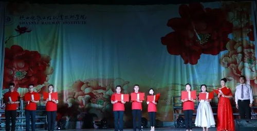 短剧热辣滚烫之夜色夜色盛装全集观看  短剧热辣滚烫之夜色夜色盛装全集观看--第1张