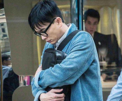 短剧老婆跑路我傻五年女儿把我宠成神李文瑞全集观看  短剧老婆跑路我傻五年女儿把我宠成神李文瑞全集观看，五年傻夫，女儿带我逆袭成神--第1张