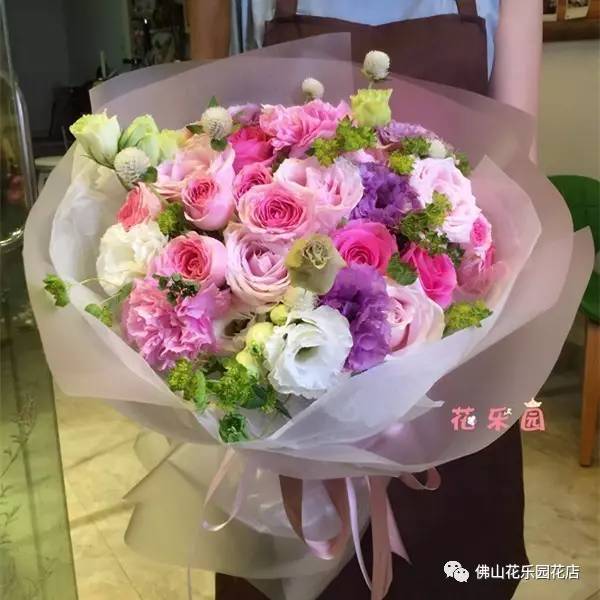 鲜花预定咨询  鲜花预定咨询，让您的节日和特殊时刻更加美丽--第1张