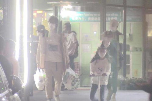 短剧朕的女儿身瞒不住了全集观看  短剧朕的女儿身瞒不住了全集观看，揭秘皇室秘闻，皇室秘闻，朕的女儿身瞒不住了全集观看--第1张
