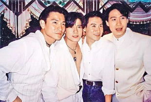 短剧天王巨星从向前妻下跪天开始全集观看  短剧天王巨星从向前妻下跪天全集观看--第1张