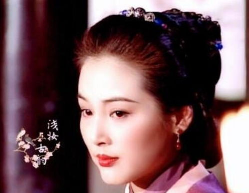 短剧闪婚宠妻进行时闪婚后我带憨夫总裁逆袭人生全集观看  闪婚宠妻进行时，总裁逆袭人生--第1张