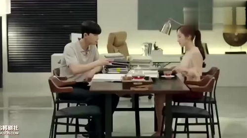 短剧向秘书为何那样全集观看  短剧向秘书为何那样全集观看，职场秘闻，秘书与上司的微妙关系--第1张