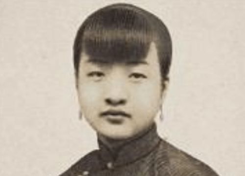 净身出户后我成了全球首富大小姐免费全集资讯  ，净身出户后我成了全球首富大小姐免费全集资讯--第1张