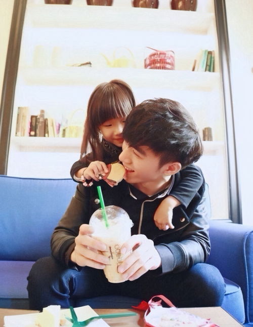 离婚后萌宝和三个大佬哥哥宠翻我免费全集资讯  离婚后萌宝和三个大佬哥哥宠翻我免费全集资讯，离婚后萌宝和三个大佬哥哥宠翻我全集免费观看--第1张