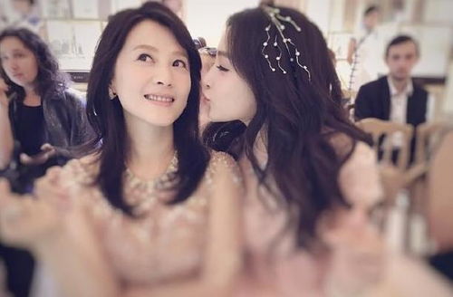 闪婚豪门这个女人她好香短剧在线观看  闪婚豪门这个女人她好香短剧在线观看--第1张