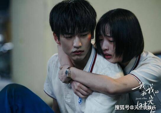 我靠颜值崛起了短剧在线观看  我靠颜值崛起了，短剧在线观看--第1张