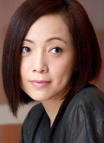破产后我成了死对头的秘书短剧在线免费观看全集  ，破产后我成了死对头的秘书，破产秘书，从死对头到亲密战友--第1张