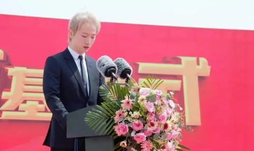 总裁夫人的双面身份短剧在线免费观看全集  总裁夫人的双面身份短剧在线免费观看全集，总裁夫人的双面身份，揭秘总裁夫人神秘身份的短剧在线免费观看全集--第1张