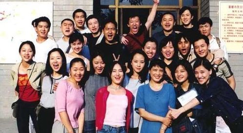 离婚后重归巅峰离婚后公布亿万身价短剧在线免费观看全集  离婚后重归巅峰，亿万身价曝光，短剧在线免费观看全集--第1张