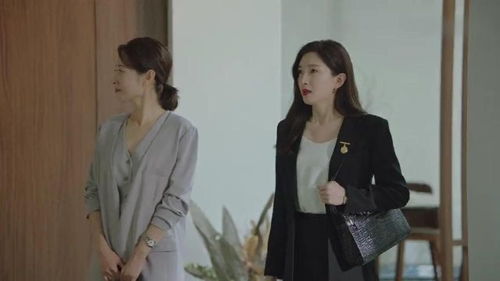 离婚后我嫁给了万人迷小叔短剧全集在线观看  离婚后我嫁给了万人迷小叔短剧全集在线观看--第1张