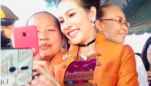 穿书后一脚踢开老公当霸总柯俊美娜短剧全集在线观看  穿书后一脚踢开老公当霸总柯俊美娜短剧全集在线观看