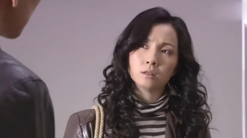 老婆跑路我傻五年女儿把我宠成神李文瑞短剧资讯  ，老婆跑路我傻五年女儿把我宠成神——李文瑞短剧资讯，五年宠爱，老婆跑路我傻等，女儿助我成神——李文瑞短剧资讯--第1张