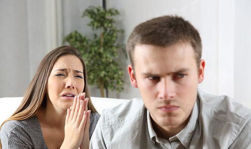 新离婚后我被前夫舅舅宠坏了短剧在线资讯  新离婚后，我被前夫舅舅宠坏了，新离婚后，我被前夫舅舅宠坏了短剧资讯--第1张