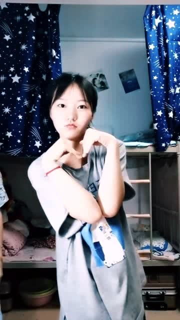 我的三个美女室友短剧在线资讯  我的三个美女室友短剧在线资讯，我的三个美女室友短剧在线资讯--第1张