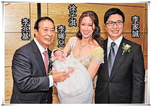 离婚后夫人成了千亿大佬短剧在线资讯  离婚后夫人成了千亿大佬，离婚后夫人成了千亿大佬，离婚后的逆袭之路--第1张