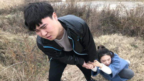 七年后回家吊打全村短剧免费资讯  七年后回家吊打全村短剧免费资讯--第1张