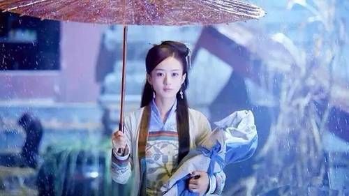 绝色师姐请自重，我的绝色师姐太宠了骤雨不歇在线免费观看全集资讯--第1张