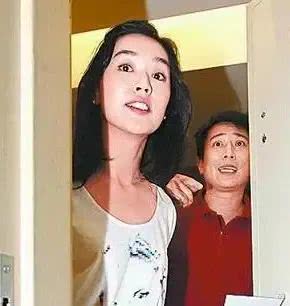 离婚后三个美女爆宠我短剧在线免费观看全集资讯 离婚后三个大佬团宠我--第1张