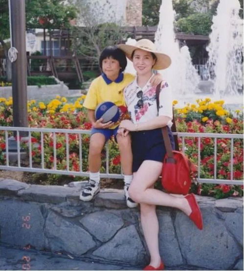 拽妈携崽归来一胎三宝神秘爹地竟是大佬短剧在线免费观看全集资讯 --第1张