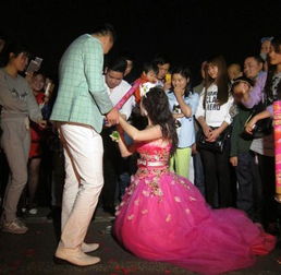 离婚后，我被美女跪地求婚，前夫后悔莫及--第1张